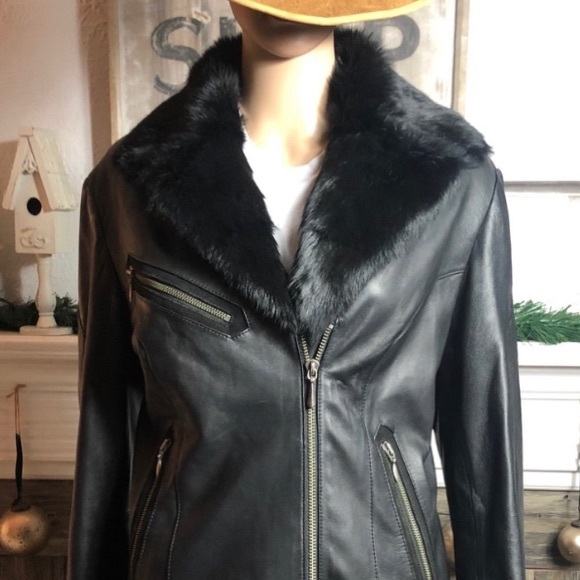 GORGEOUS Harley Davidson Leather & Fur Jacket - Picture 3 of 9